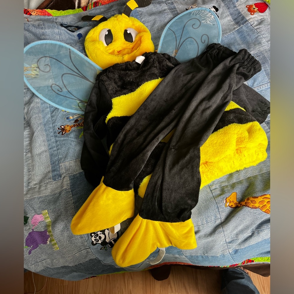 Bee costum